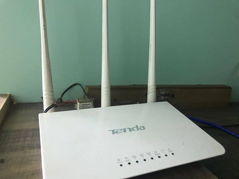 Tenda router 0