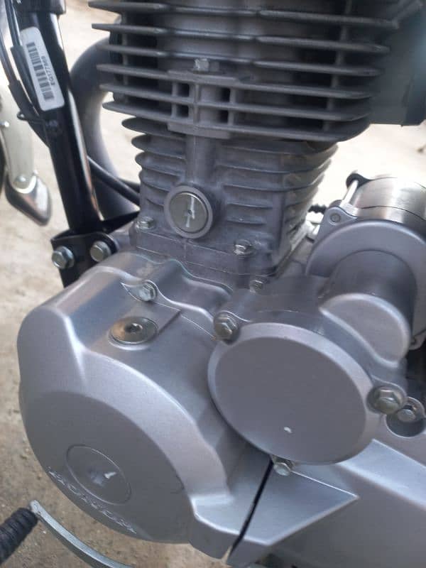 Honda 125 self start lush condition 4