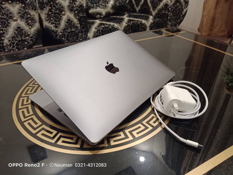 Apple Laptop Macbook Air M1 2020,13 Inches, 256GB SSD, 8GB Ram 4