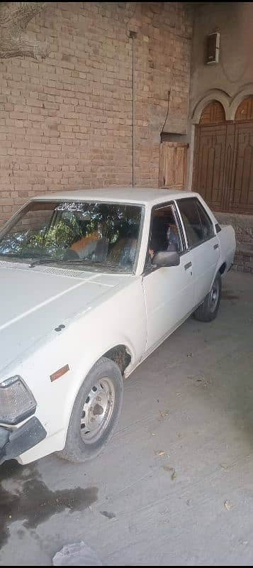 Toyota corolla 1982 shawer for fresh look non accident gari he 7