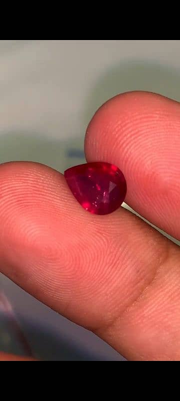 Certified Vibrant colour Natural Ruby Stunning Gem 2