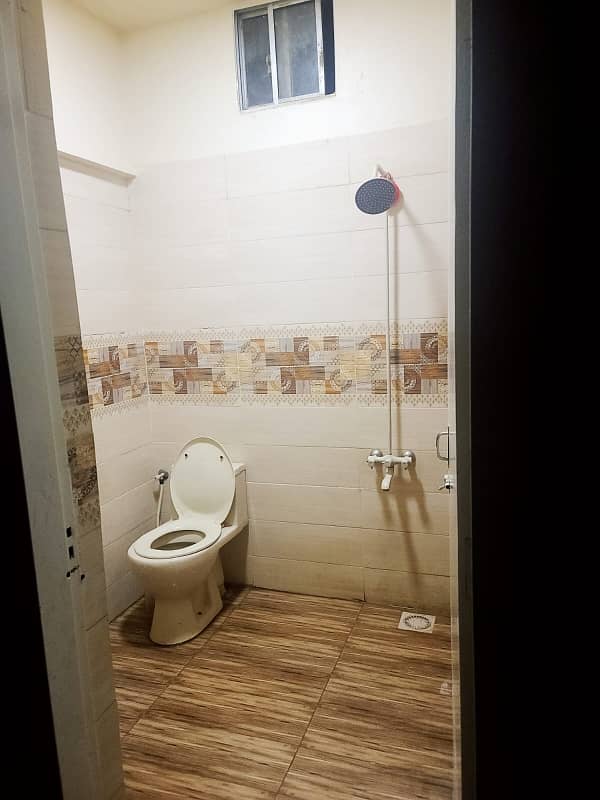 2 BED DD FLAT FOR SALE IN GULSHAN BLOCK-7 12