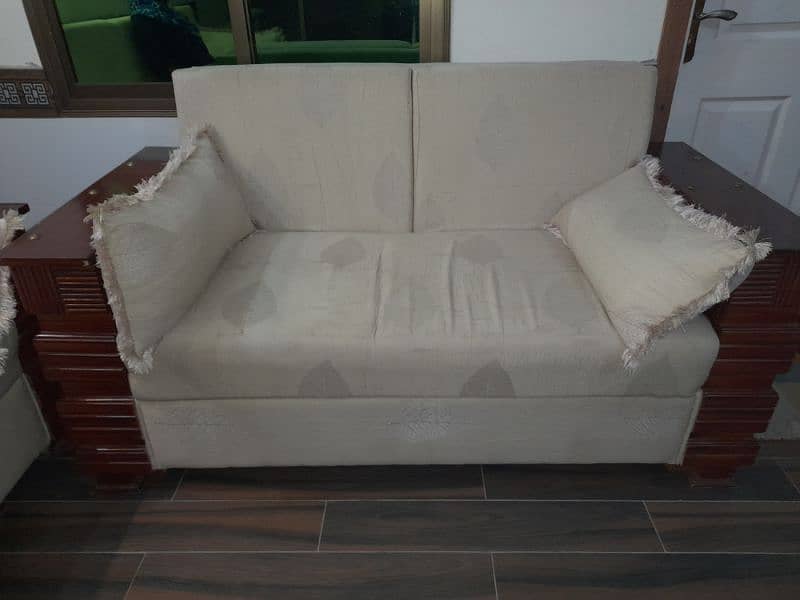 wood framed beautiful 6 seater foam sofa set 2