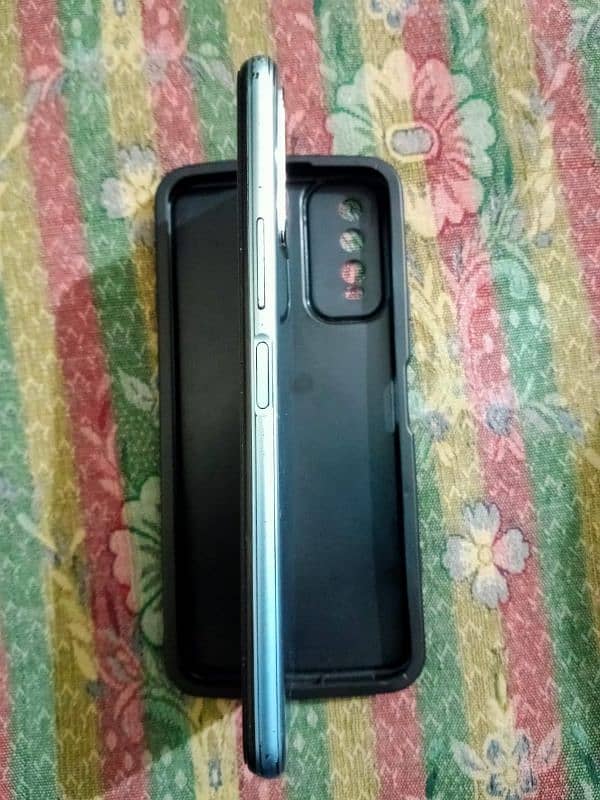 VIVO Y20S 10/9 CONDITION MY CONTACT NUMBER:03147967018 5