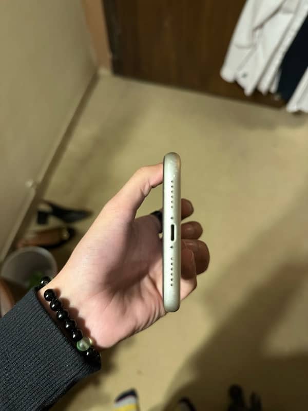 iPhone 11 64gb Non-pta 6