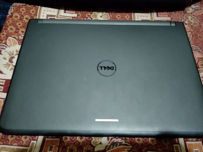 Dell latitude 3350 corei5 5th Generation 1