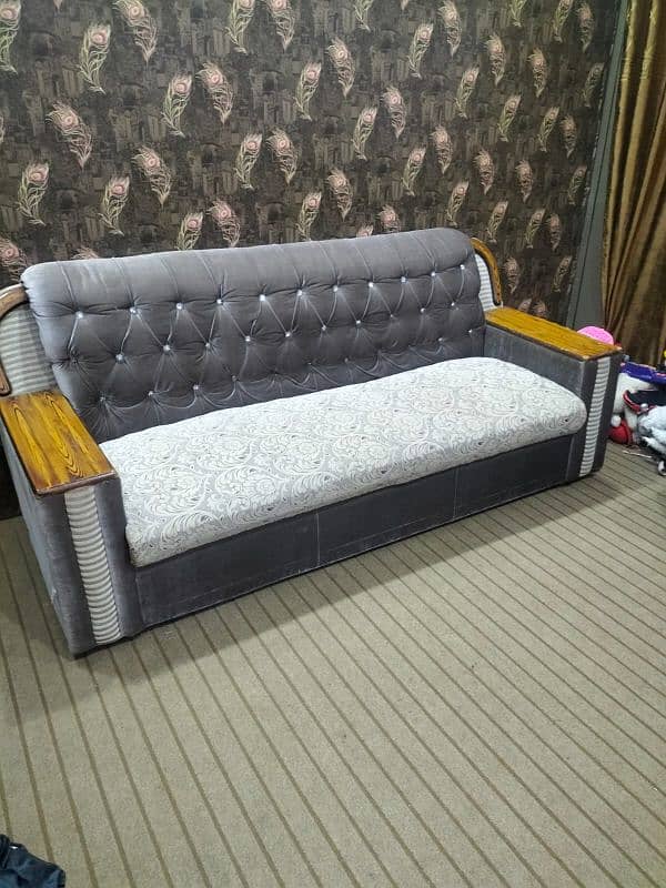 fresh condition sofa 0