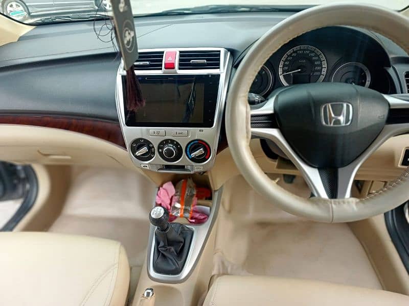 Honda City IVTEC 2018 aspire 1.5 full option manual also company ug 3