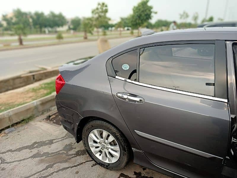 Honda City IVTEC 2018 aspire 1.5 full option manual also company ug 5