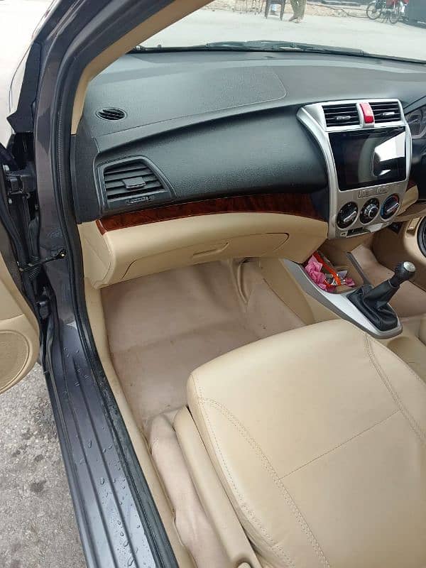 Honda City IVTEC 2018 aspire 1.5 full option manual also company ug 8