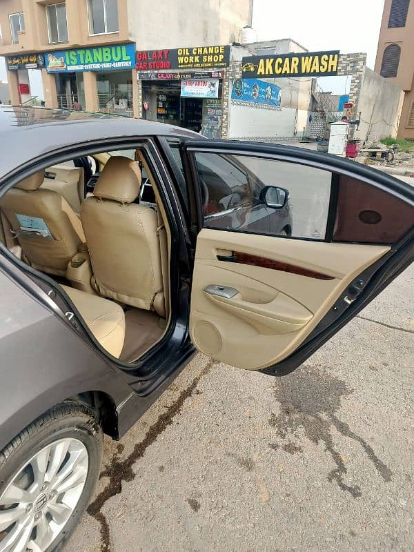 Honda City IVTEC 2018 aspire 1.5 full option manual also company ug 17