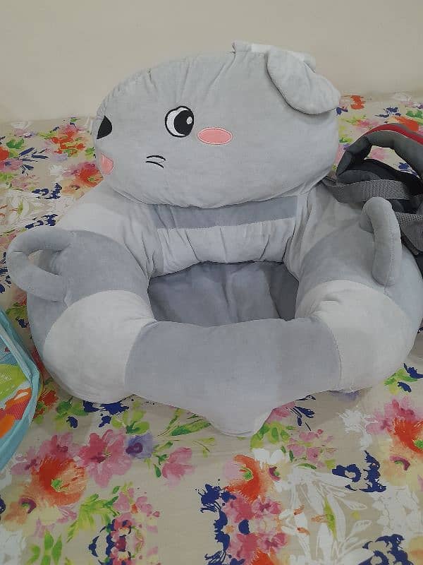 Baby carry bag, bathing chair, and baby sitting chair for sale 1