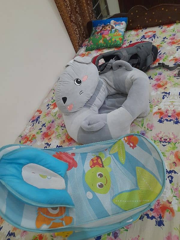 Baby carry bag, bathing chair, and baby sitting chair for sale 3