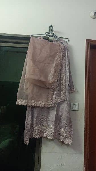 few new and few one time wear jehaz bari dress call on 03084215589 10