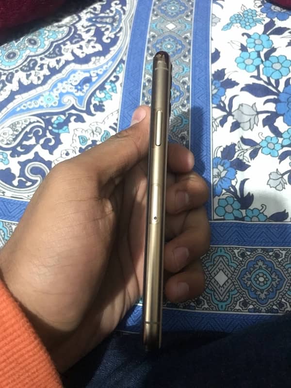 iphone 11 pro pta approved 1