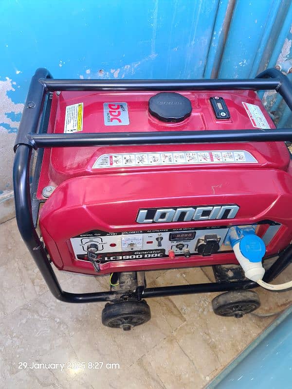 2500 watt self start generat one season used for sell 1