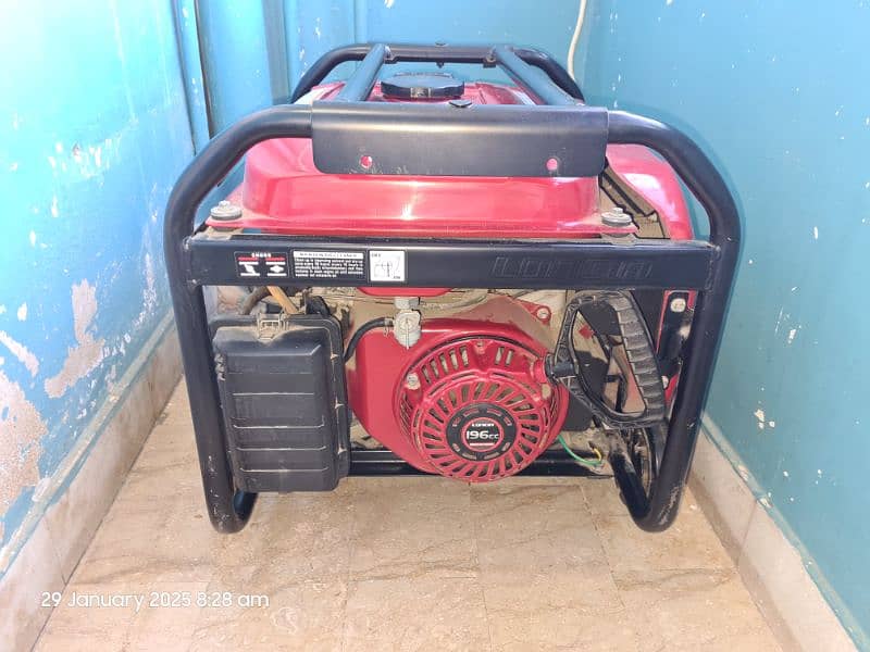 2500 watt self start generat one season used for sell 3