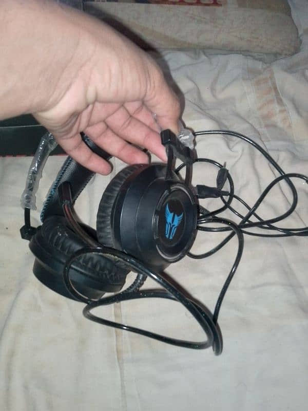 gaming headphones 4