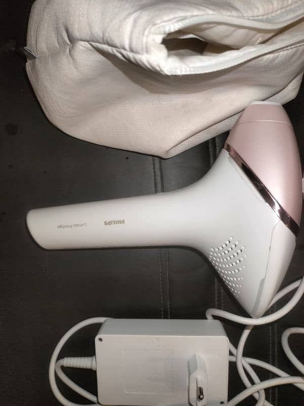 Philips laser hair removing machine 1