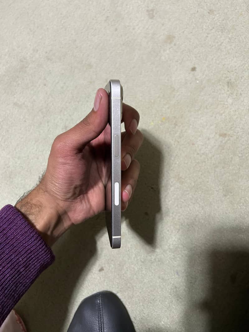 Iphone 13 JV | 128 gb | 10/10 Condition 4