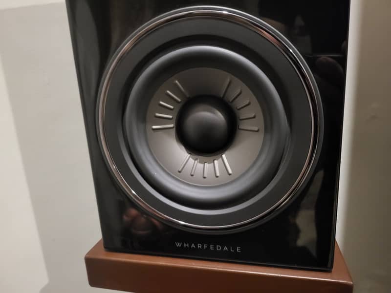 Wharfedale 12c and 12.2 Bookshelf speakers 11