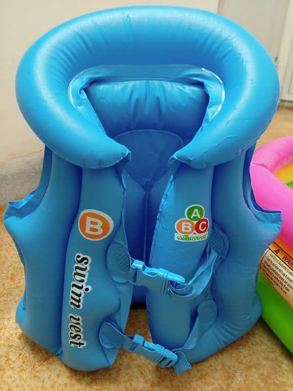 Baby Swimming pool with life Jacket 2