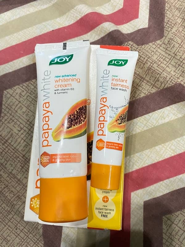 JOY PAPAYA WHITE WHITENING CREAM WITH FREE WHITENING FACE WASH INDIAN 1