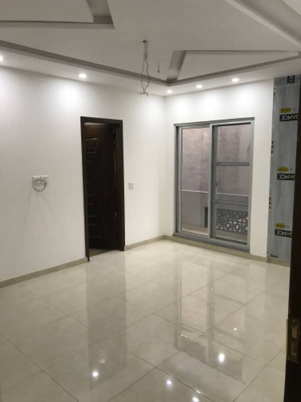 BRAND NEW 3 BEDROOM APARTMENT AVAILABLE FOR RENT 0