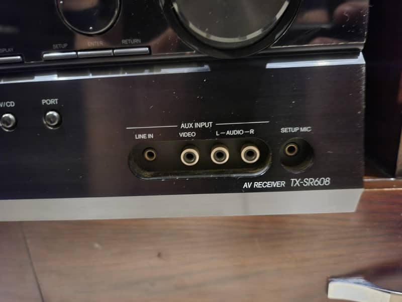 Onkyo tx-sr608 700watts 1