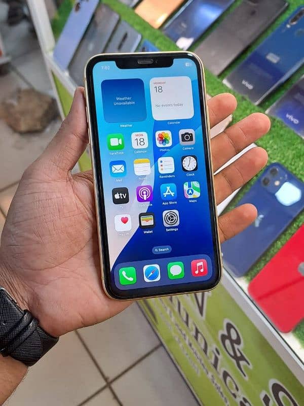 Apple iPhone XR 128 GB for sale 03266775597 1