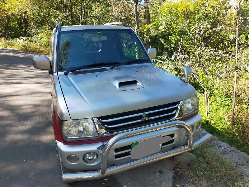 Mitsubishi Pajero Mini 2000 1