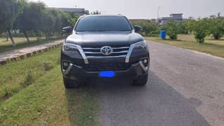 Toyota Fortuner V 2017