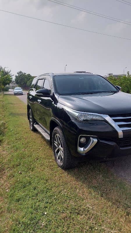 Toyota Fortuner V 2017 7