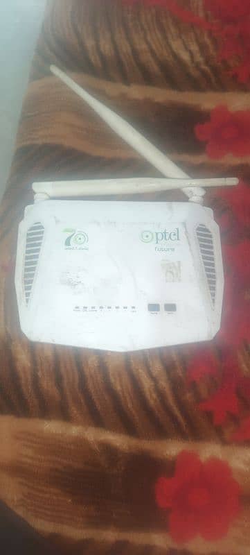 Ptcl flash fiber with charger 100% working 2