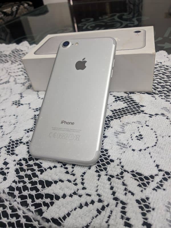 iPhone 7 | 32Gb | White color | NON PTA | imported | READ ad carefully 1