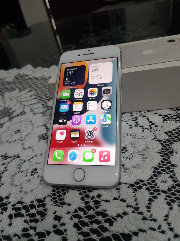 iPhone 7 | 32Gb | White color | NON PTA | imported | READ ad carefully 3