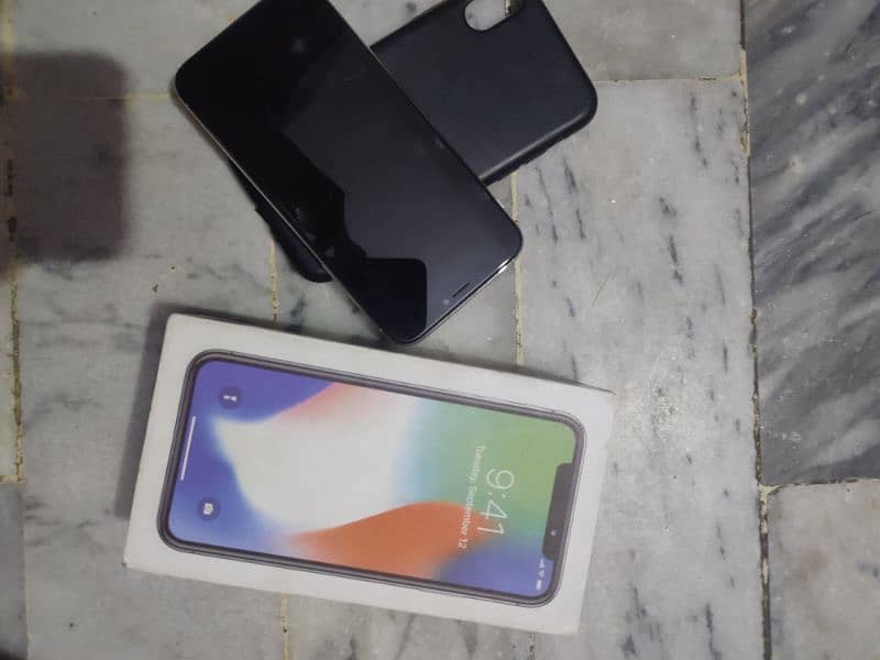 IPHONE X FU WITH BOX 6