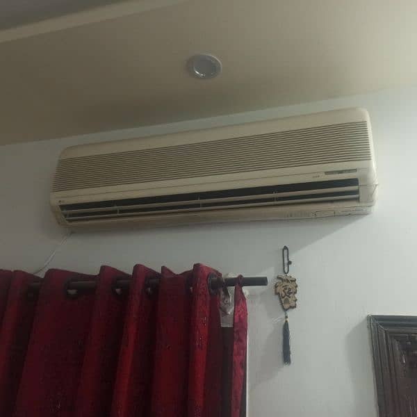 LG Ac 1.5 ton (excellent condition ) 0