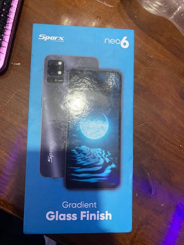 sparx new 6 all ok phoneminor glass break 3+32 03314213230call ya W. S 7