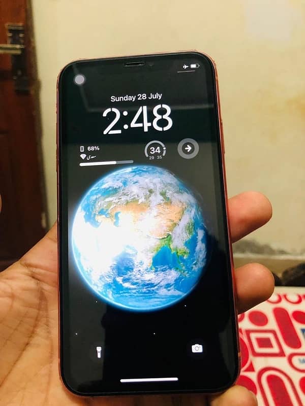 iphone xr with box 2 month sim time 1