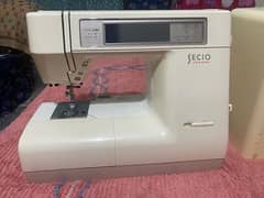 JANOME  SECIO 8200 Embroidery  + Stitching machine