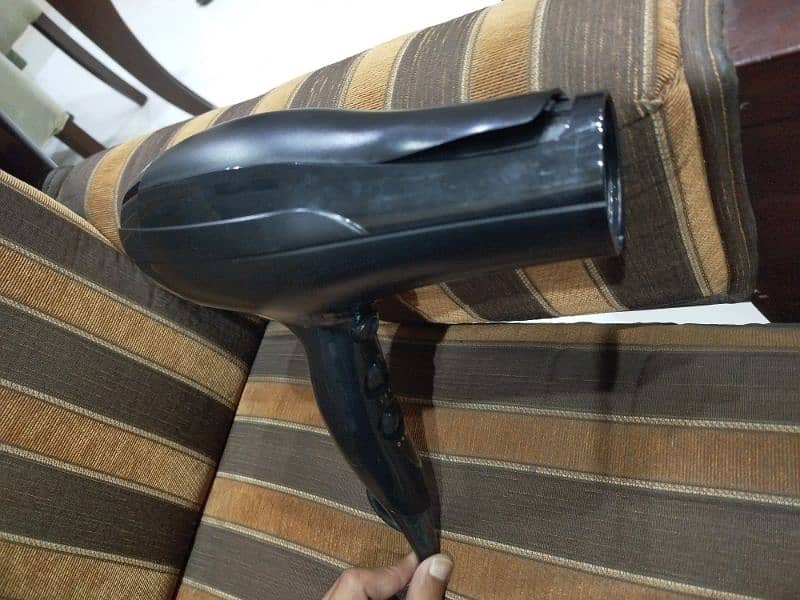 Remington PRO-AIR 2200 HairDryer. 2