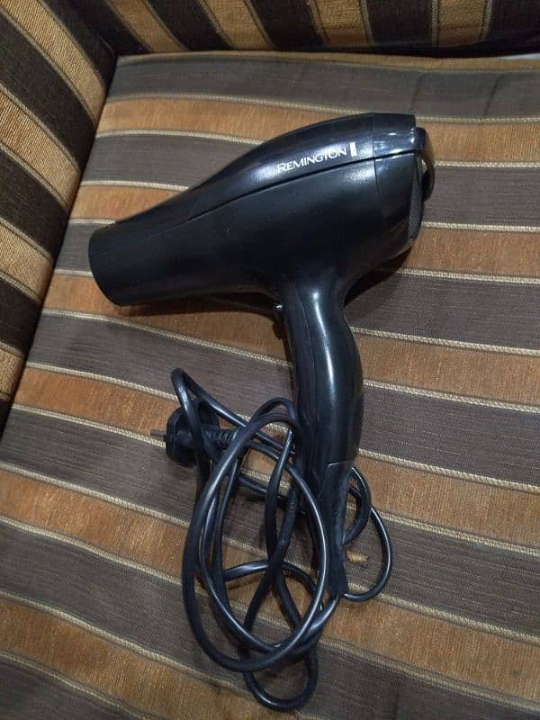 Remington PRO-AIR 2200 HairDryer. 4