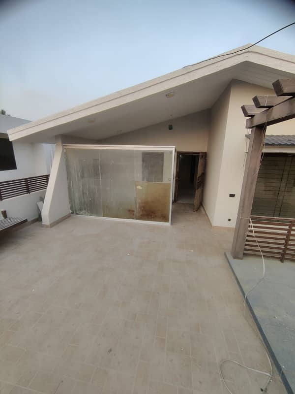 Bungalow available for rent dha Phase 5 5