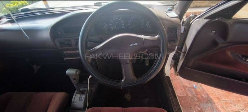 Toyota Sprinter 1998 3