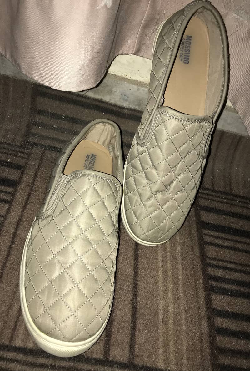 snekrs All brnad time oragnl size 8 3