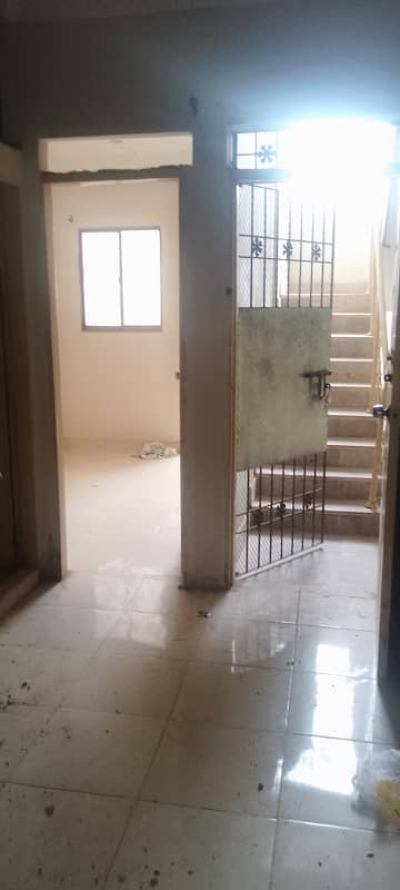 3rd floor flat for rent 1