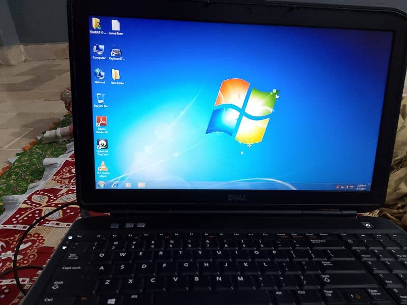 DELL E5530 LAPTOP 3