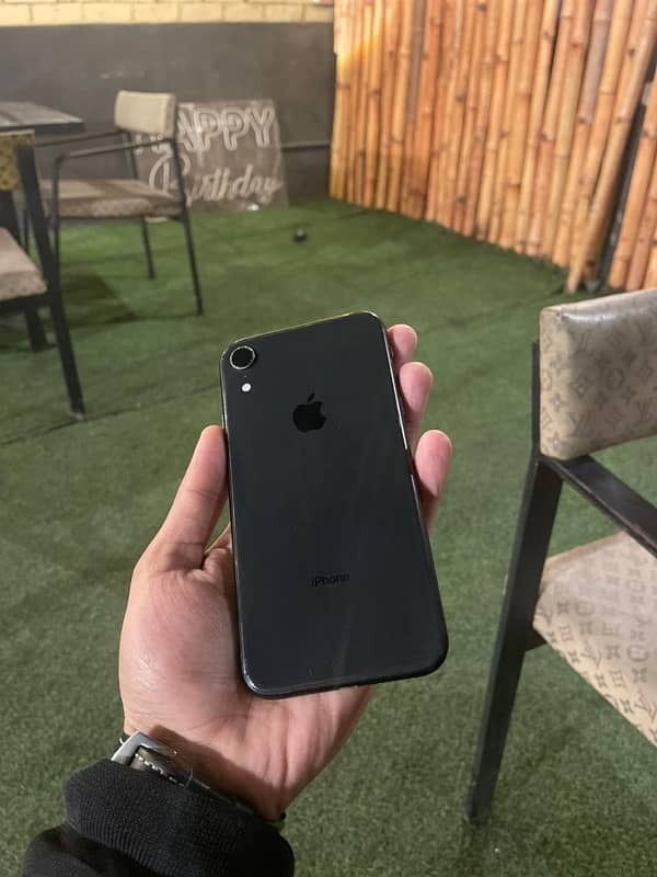 iphone xr 1