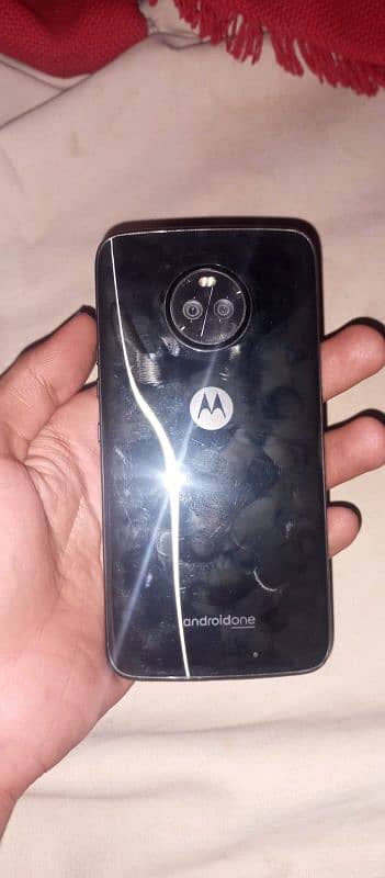 Moto X4 water proof hy cnic ki copi bh dnga urgent need hg cash ki 0